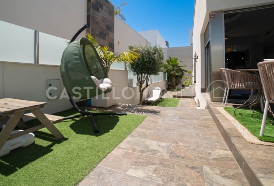 Wiederverkauf - Villa - Orihuela Costa - Villamartín