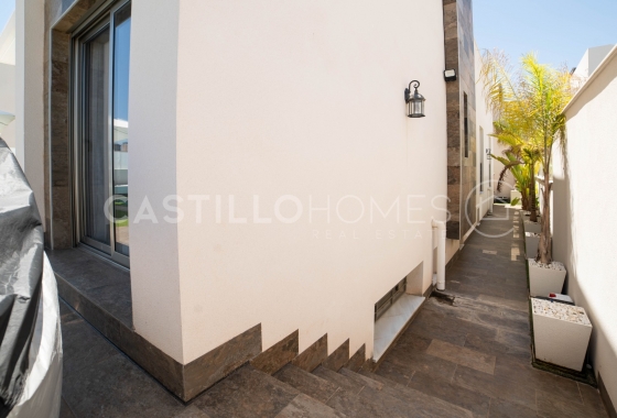 Wiederverkauf - Villa - Orihuela Costa - Villamartín