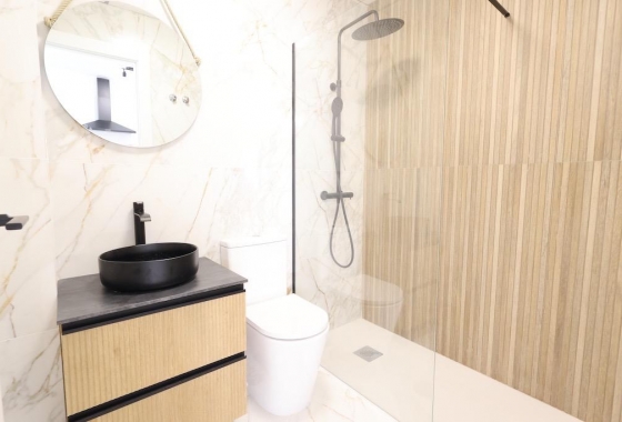 Herverkoop - Herenhuis - Torrevieja - Costa Blanca