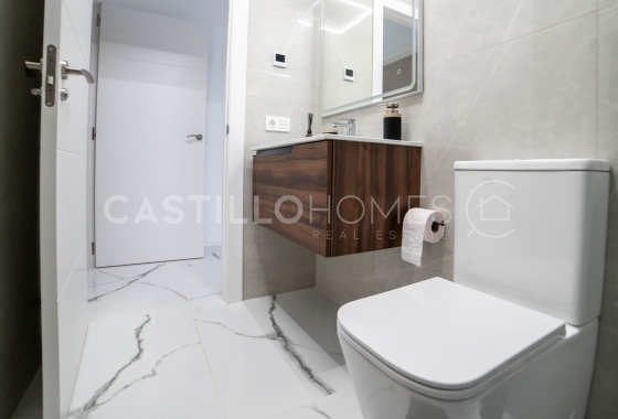 Herverkoop - Appartement / flat - Torrevieja - Playa del Cura