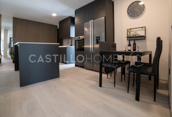 Wiederverkauf - Wohnung - Torrevieja - Centro