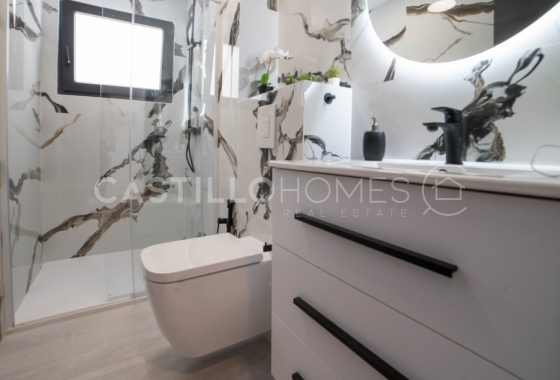 Wiederverkauf - Wohnung - Torrevieja - Centro