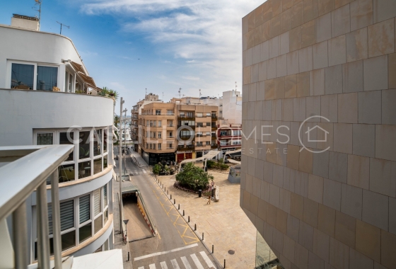 Wiederverkauf - Wohnung - Torrevieja - Centro