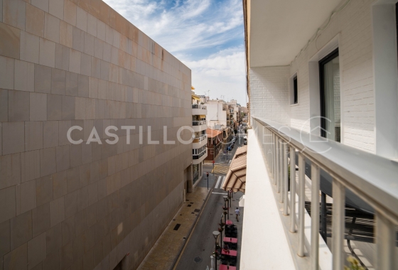 Wiederverkauf - Wohnung - Torrevieja - Centro