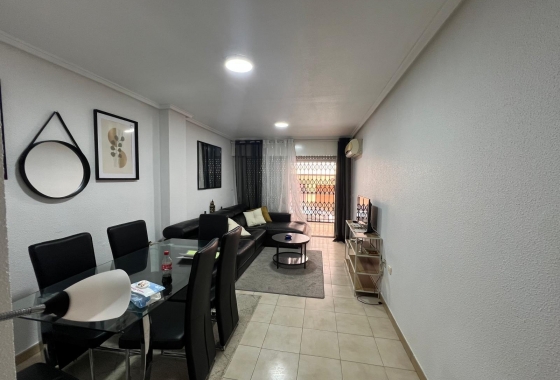 Wiederverkauf - Wohnung - Torrevieja - Playa del Cura