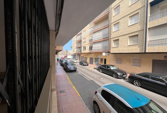 Wiederverkauf - Wohnung - Torrevieja - Playa del Cura