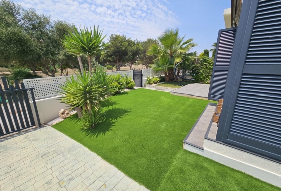 Wiederverkauf - Villa - Orihuela Costa - La Regia