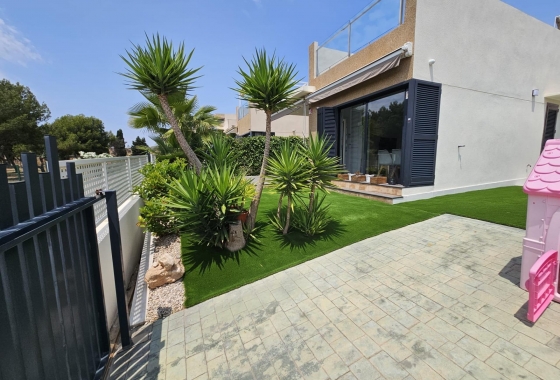 Wiederverkauf - Villa - Orihuela Costa - La Regia