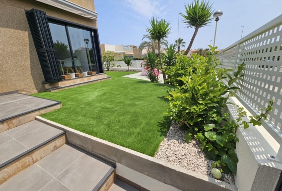 Wiederverkauf - Villa - Orihuela Costa - La Regia