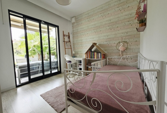 Wiederverkauf - Villa - Orihuela Costa - La Regia