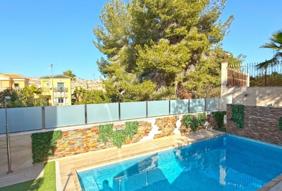 Wiederverkauf - Villa - Orihuela Costa - Costa Blanca