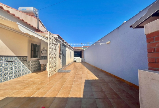 Wiederverkauf - Villa - Torrevieja - Los Balcones - Los Altos del Edén