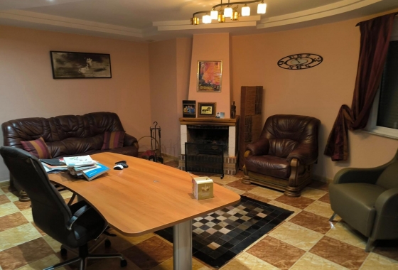 Resale - Villa - Torrevieja - La Siesta