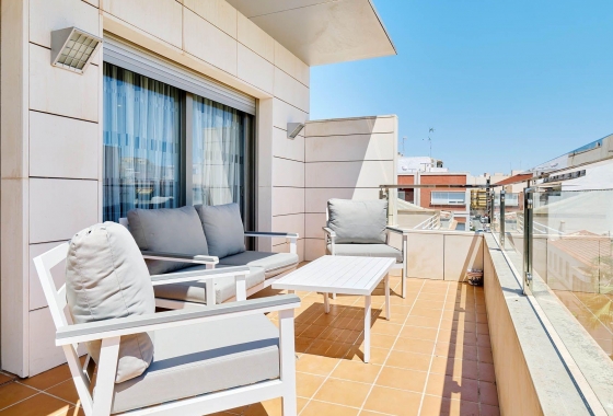 Reventa - Ático - Torrevieja