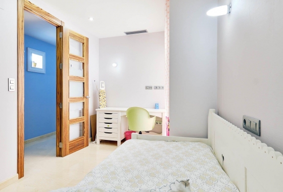 Reventa - Ático - Torrevieja