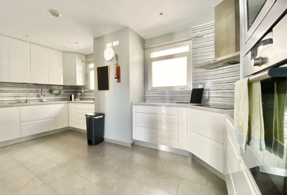 Wiederverkauf - Wohnung - Orihuela Costa - Los Dolses