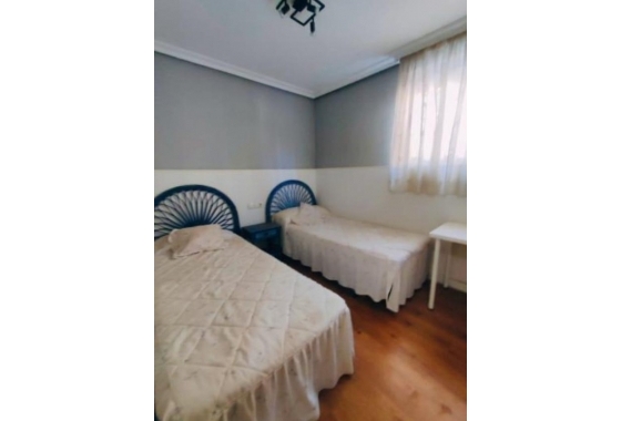 Wiederverkauf - Villa - Torrevieja - aguas nuevas