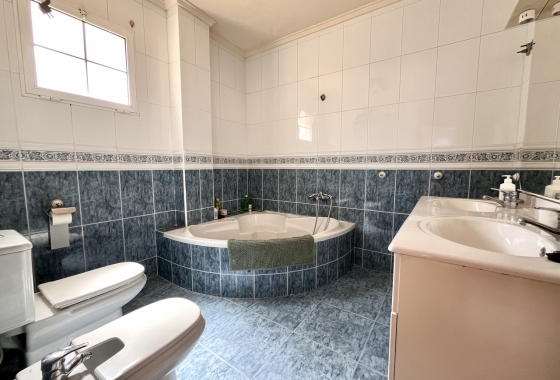 Herverkoop - Villa - La Zenia - Costa Blanca