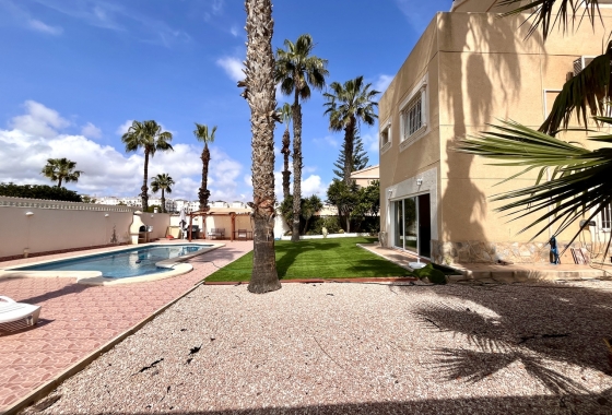 Herverkoop - Villa - La Zenia - Costa Blanca