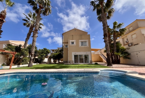Herverkoop - Villa - La Zenia - Costa Blanca