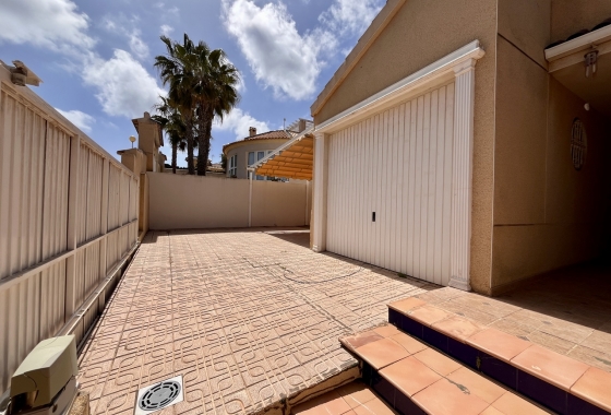 Herverkoop - Villa - La Zenia - Costa Blanca