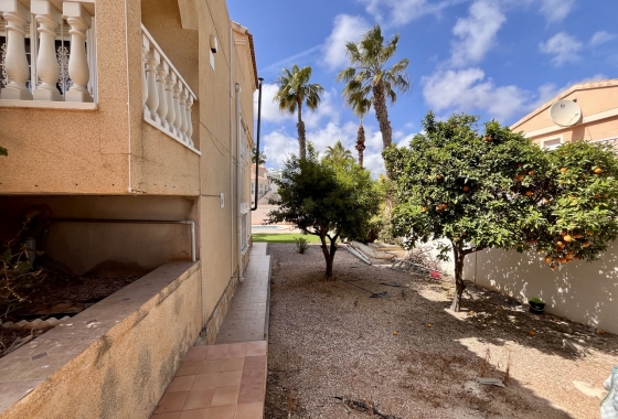 Herverkoop - Villa - La Zenia - Costa Blanca