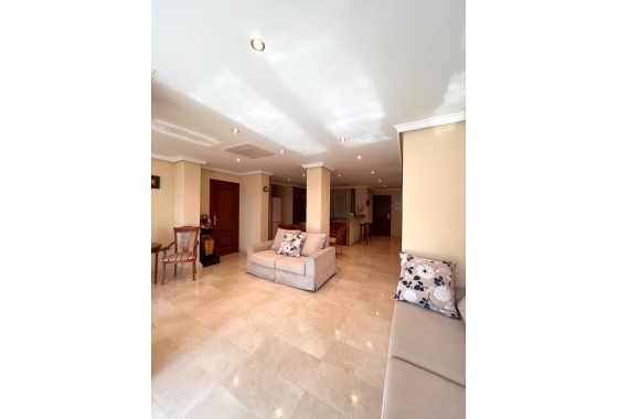 Herverkoop - Herenhuis - Torrevieja