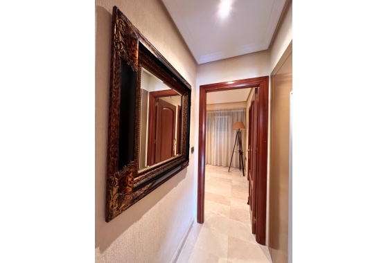 Herverkoop - Herenhuis - Torrevieja