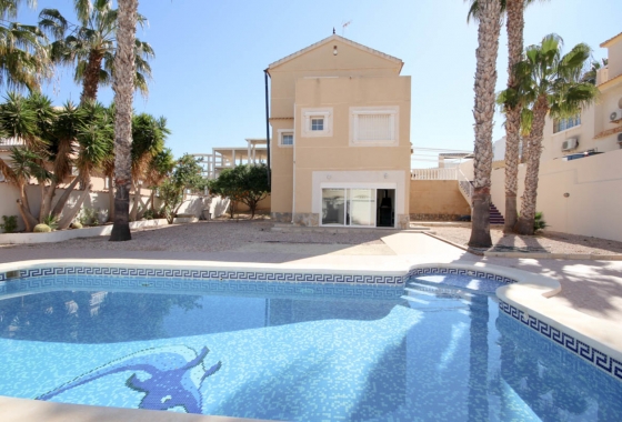 Herverkoop - Villa - La Zenia - Costa Blanca