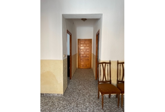 Herverkoop - Villa - Redován - Inland