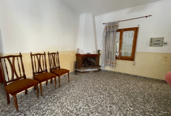 Herverkoop - Villa - Redován - Inland