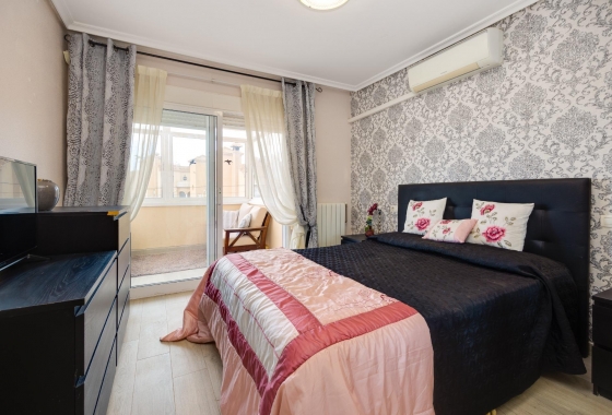 Herverkoop - Villa - Orihuela Costa - Villamartín-las Filipinas