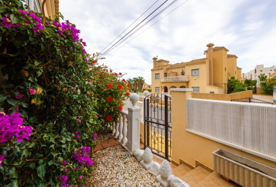 Herverkoop - Villa - Orihuela Costa - Villamartín-las Filipinas