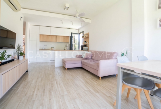 Resale - Villa - Orihuela Costa - La Zenia