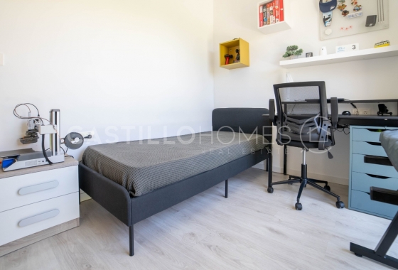 Resale - Villa - Orihuela Costa - La Zenia