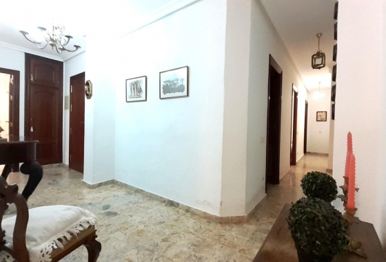 Resale - Apartment / flat - Torrevieja