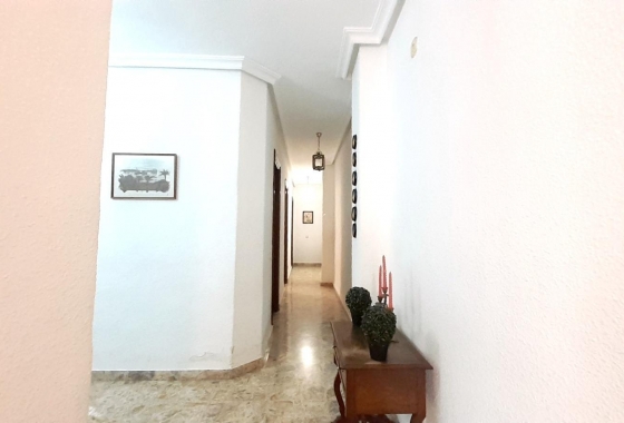 Resale - Apartment / flat - Torrevieja