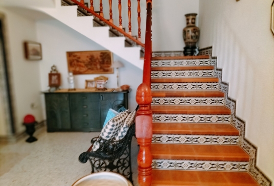 Herverkoop - Villa - Sax - Inland