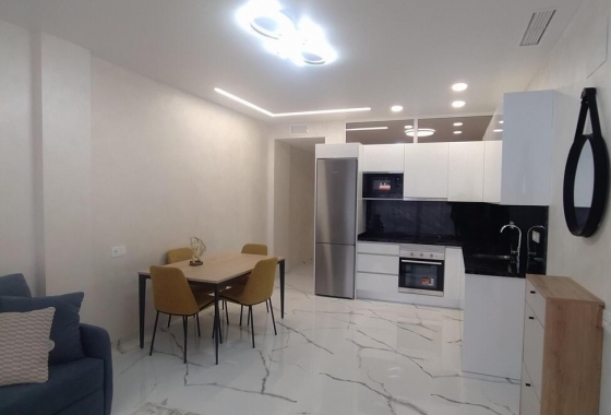 Herverkoop - Appartement / flat - Torrevieja - Playa del Cura