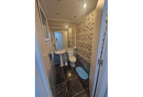 Herverkoop - Appartement / flat - Torrevieja - Centro - Muelle Pesquero