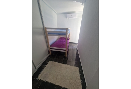 Herverkoop - Appartement / flat - Torrevieja - Centro - Muelle Pesquero