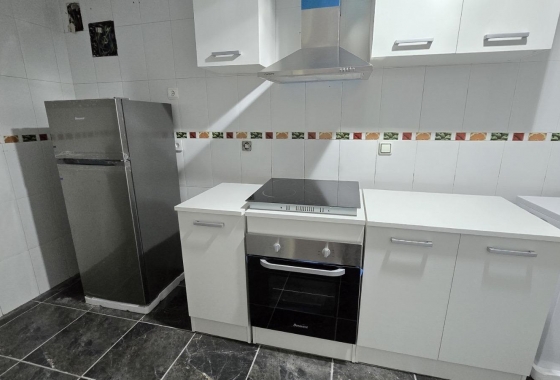 Herverkoop - Appartement / flat - Torrevieja - Centro - Muelle Pesquero