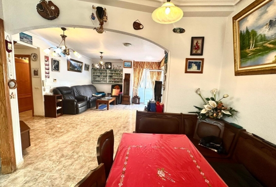 Resale - Apartment / flat - Torrevieja - Playa del Cura