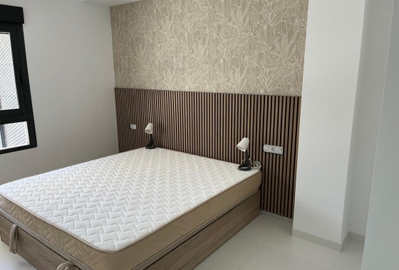 Resale - Apartment / flat - San Miguel de Salinas