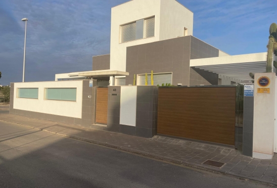 Wiederverkauf - Villa - Pilar de la Horadada - Costa Blanca