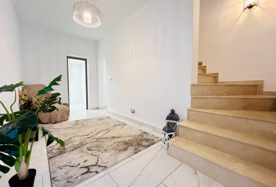 Herverkoop - Villa - San Miguel de Salinas - Inland