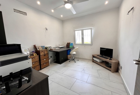 Herverkoop - Villa - San Miguel de Salinas - Inland