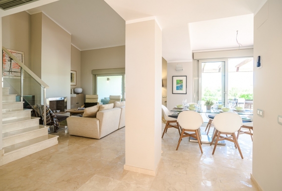 Resale - Villa - San Miguel de Salinas - Inland