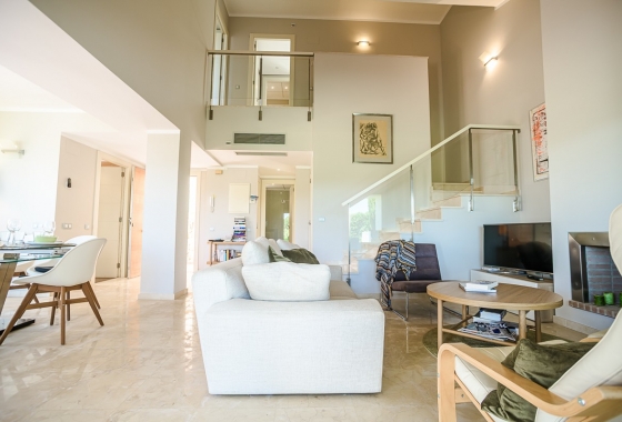 Resale - Villa - San Miguel de Salinas - Inland