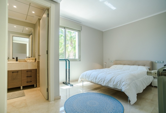 Resale - Villa - San Miguel de Salinas - Inland